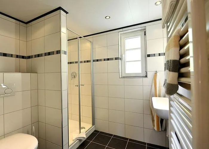 Winzerschenke Hotel *